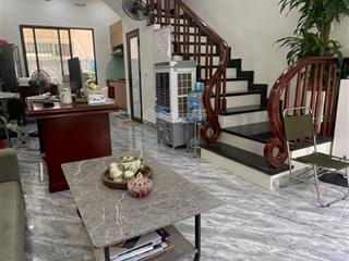 Vin2 48m hoàn thiện nhà đẹp , gián bán 8ty6 đã có sổ , hướng đông nam