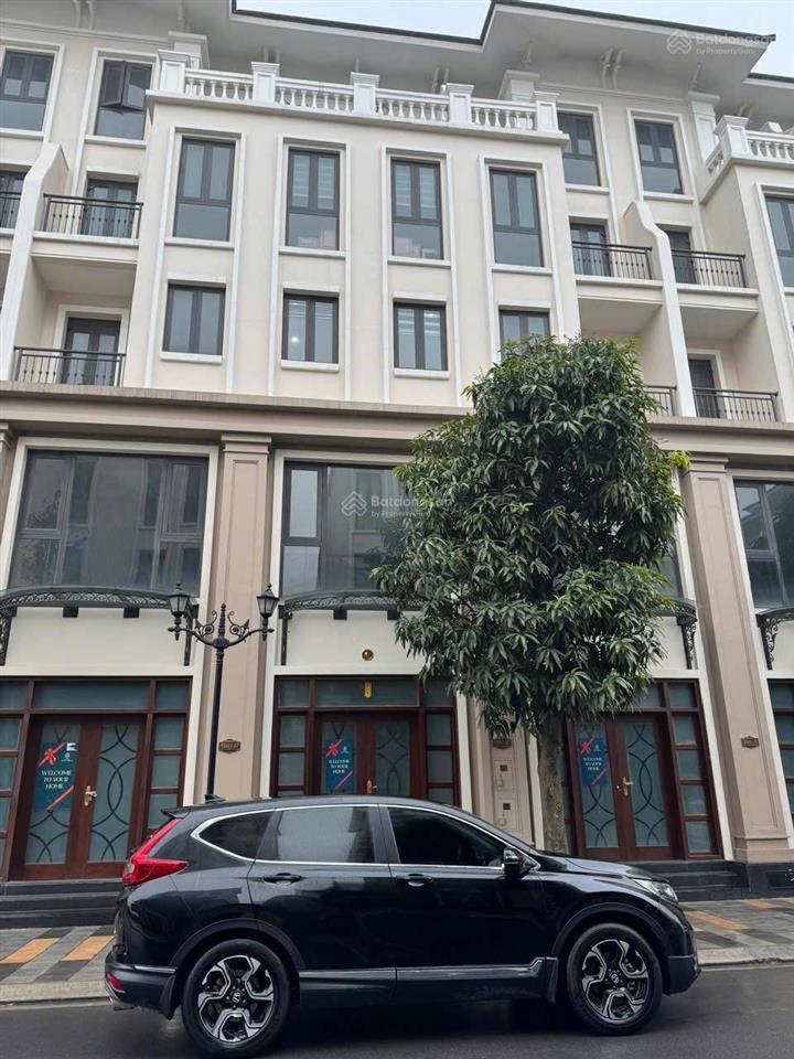 Vin3 bán nhanh căn thời đại 81m hoàn thiện có thang máy full đồ giá 13ty5