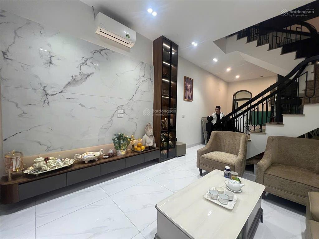 Vin2 48m hoàn thiện có thang máy , bán 8ty550 ,
