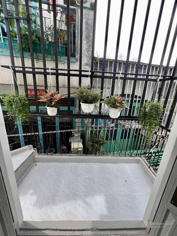 Nhà đẹp mới xây hẻm 225 tạ quang bửu quận  50m2 sử dụng  giá nhỉnh 2 tỷ