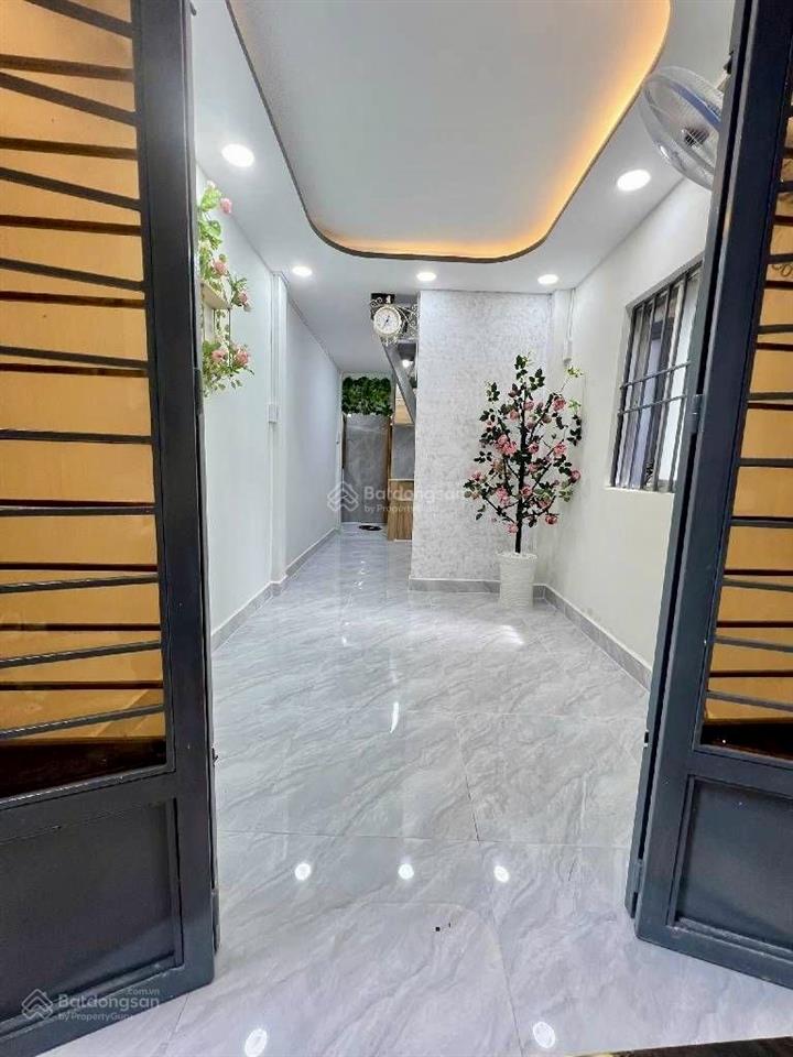 Nhà đẹp mới xây hẻm 225 tạ quang bửu quận  50m2 sử dụng  giá nhỉnh 2 tỷ