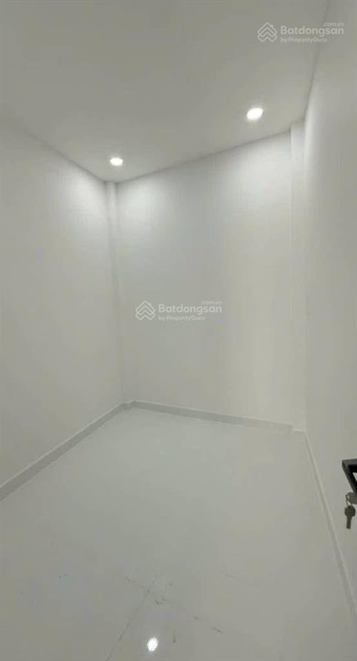 Bán nhà quận 8 mới xây, hẻm xe hơi bến bình đông  sổ riêng  60m2 sử dụng nhỉnh 3 tỷ