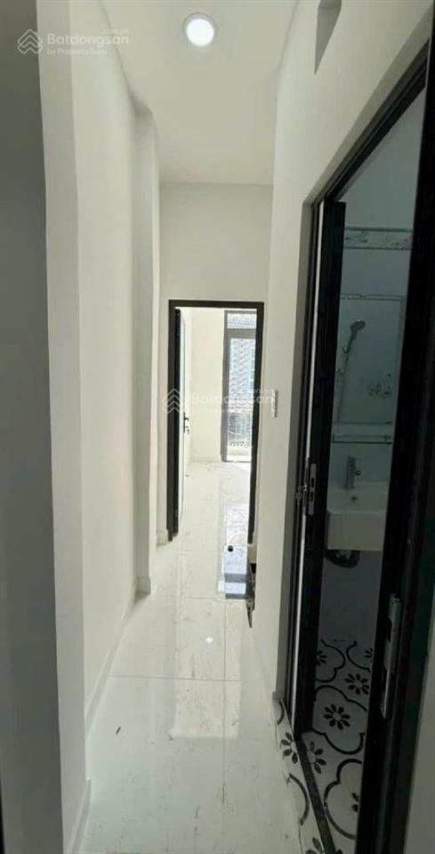 Bán nhà quận 8 mới xây, hẻm xe hơi bến bình đông  sổ riêng  60m2 sử dụng nhỉnh 3 tỷ