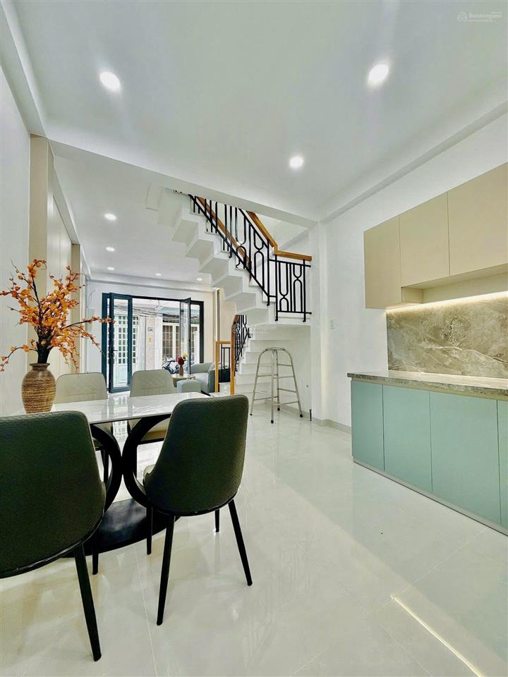 Bán nhà mới xây hưng phú quận 8  36m2  2 tầng  sổ hồng riêng  chỉ hơn 4 tỷ