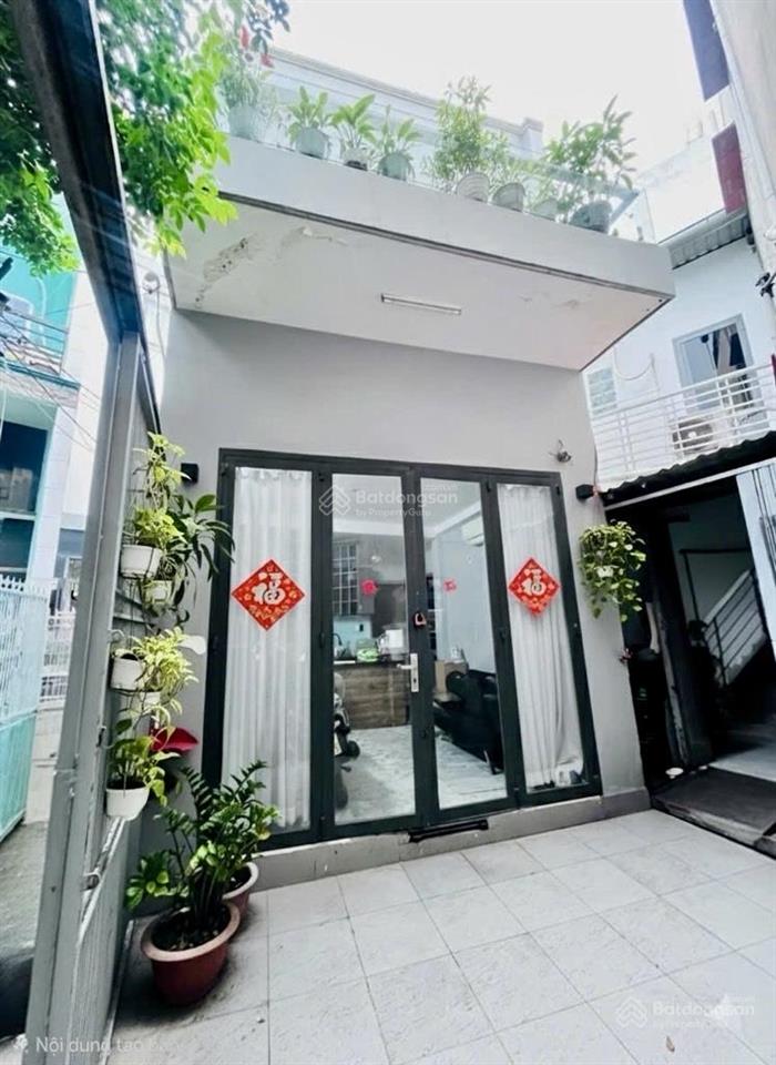 Nhà đẹp ngang khủng 6m đường bông sao, quận 8  2 tầng  sổ riêng chỉ hơn 3 tỷ