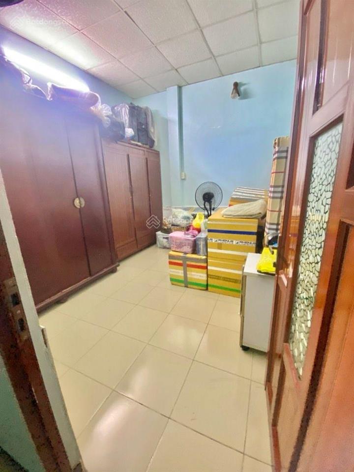 Bán nhà 2 mặt hẻm đường bông sao, p. chánh hưng (quận 8 cũ), dt 80m2  2 tầng  sổ riêng  hơn 6 tỷ