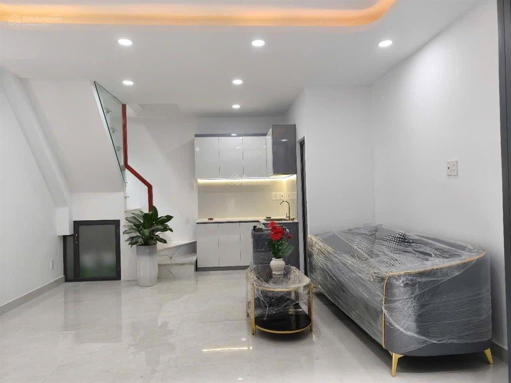 Bán nhà mới sát mặt tiền hưng phú, quận 8  28m2 nở hậu chiêu tài  4 tầng  nhỉnh 5 tỷ