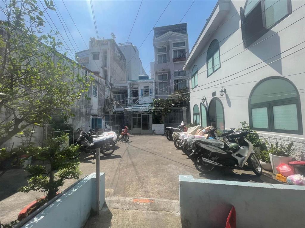 Nhà ngang khủng đường hưng phú, quận 8  54m2  2 tầng  sân rộng đãi tiệc  nhỉnh 5 tỷ