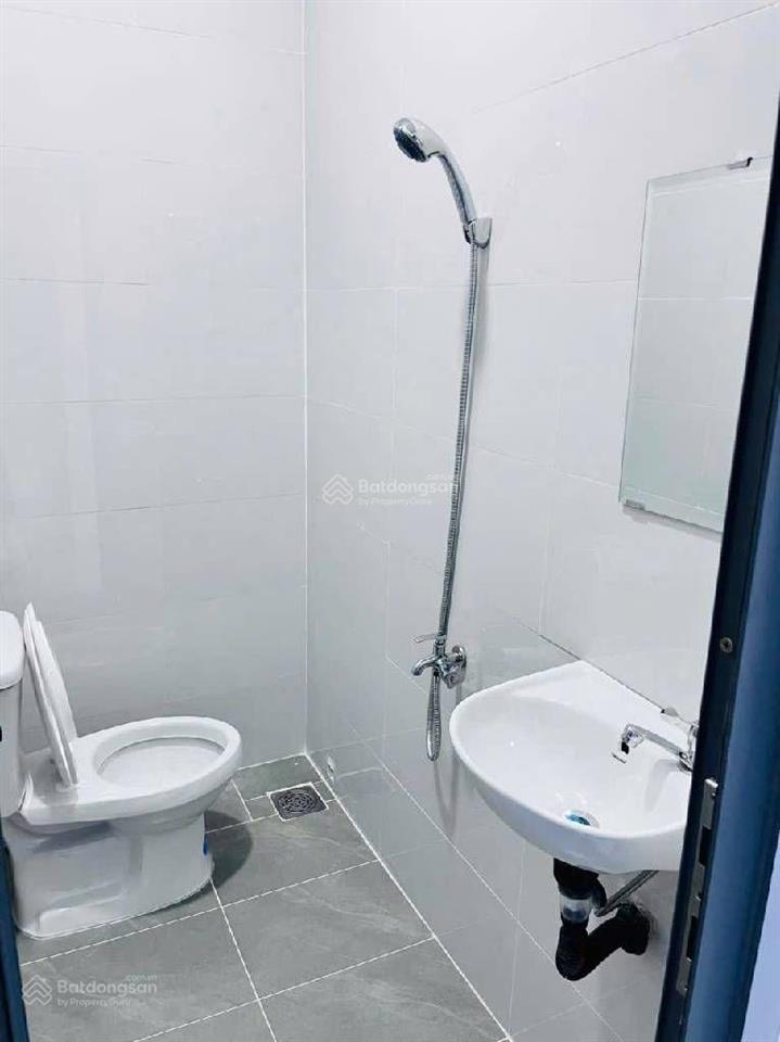 Nhà mới xây cao lỗ, quận 8  dt 36m2  2 tầng  chỉ hơn 3 tỷ