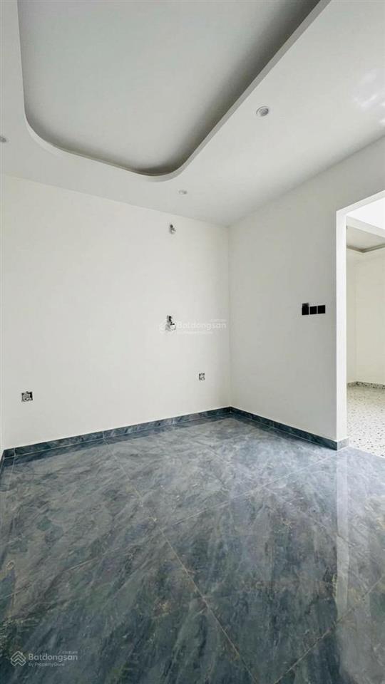 Nhà mới xây đường nguyễn thị tần, quận 8  dt 28m2  sổ riêng, không quy hoạch  nhỉnh 2 tỷ
