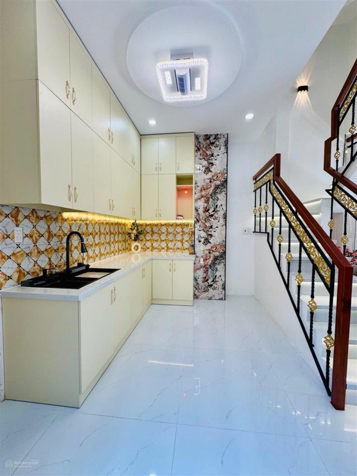 Nhà mới lô góc, hẻm ô tô nhỏ âu dương lân  33m2  full nội thất  nhỉnh 5 tỷ