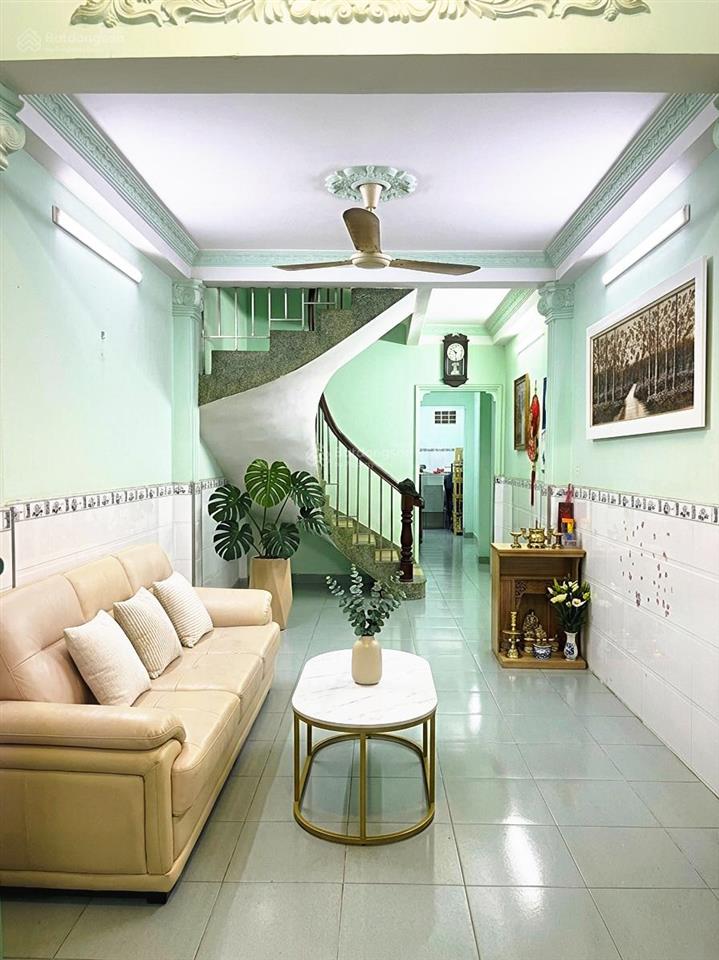Bán gấp nhà nguyễn thị tần, quận 8  70m2  3 tầng  nhỉnh 6 tỷ