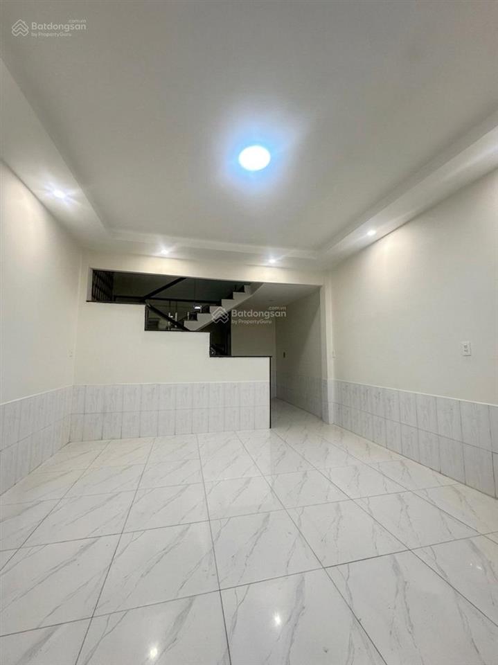 Nhà mới ở ngay gần parc mall, quận 8  44m2  2 tầng  nhỉnh 5 tỷ