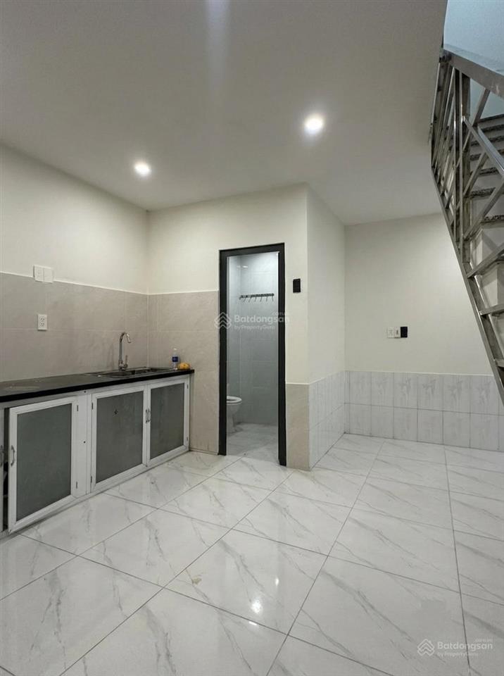 Nhà mới ở ngay gần parc mall, quận 8  44m2  2 tầng  nhỉnh 5 tỷ