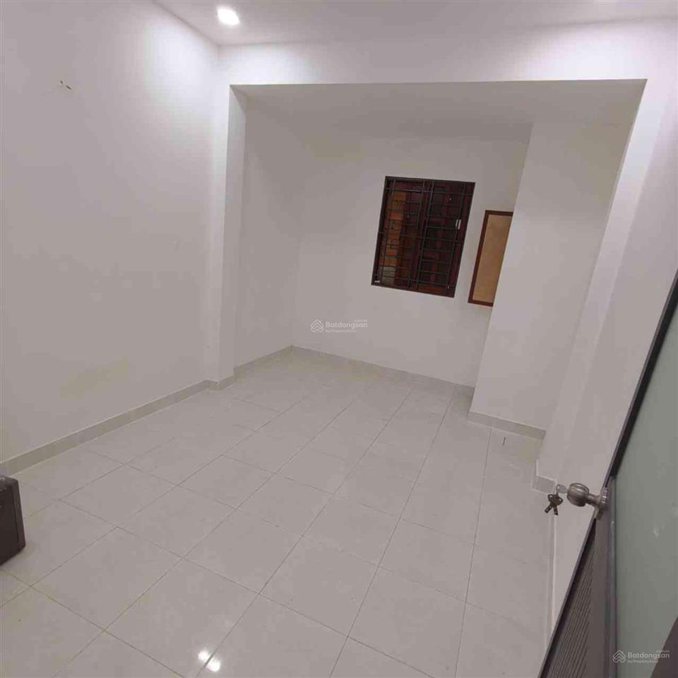 Bán nhà mặt tiền sát chợ phạm thế hiển, quận 8  sổ riêng  34m2  2 tầng  nhỉnh 4 tỷ