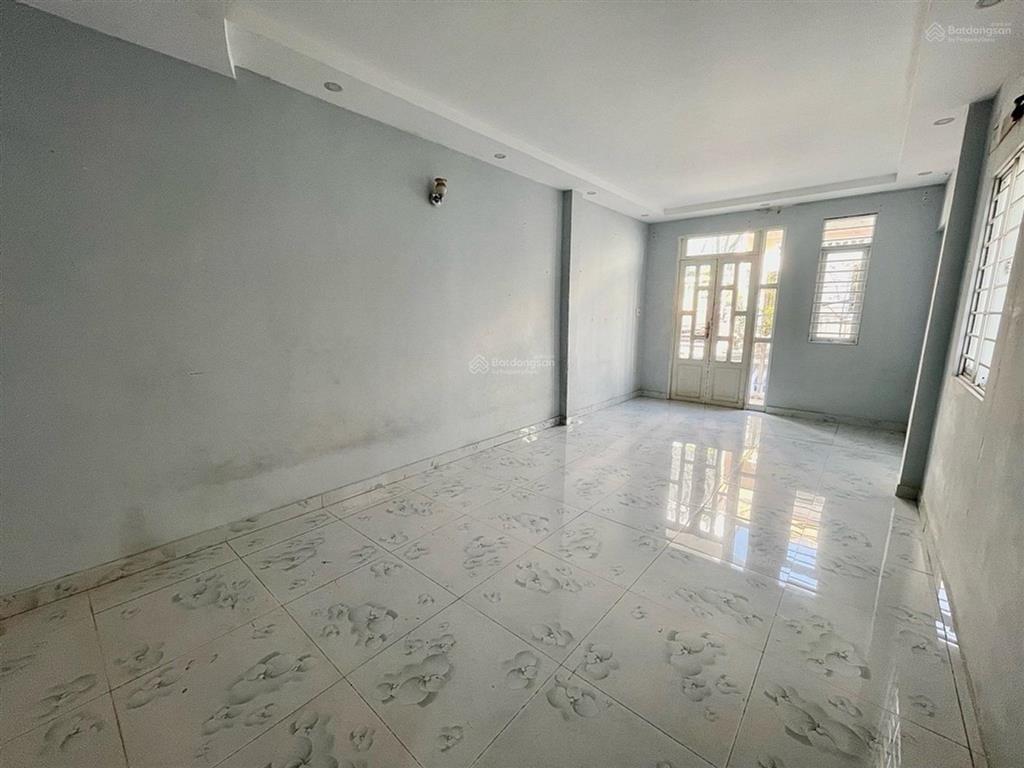 Bán nhà lô góc hẻm xe tải thông, cạnh chợ rạch ông quận 8  50m2  3 tầng  nhỉnh 7 tỷ