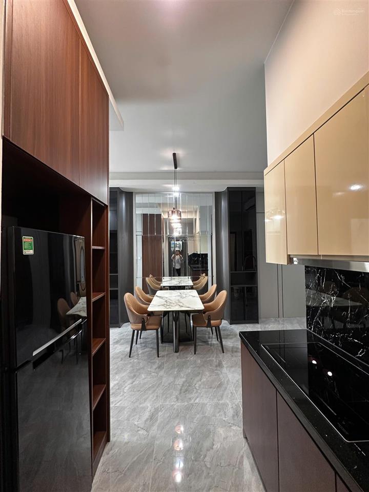 Cho thuê căn hộ 2pn 70m² full nội thất dọn vào ở ngay