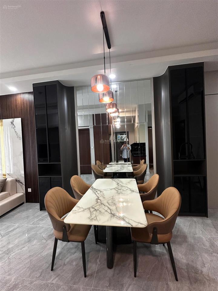 Cho thuê căn hộ 2pn 70m² full nội thất dọn vào ở ngay