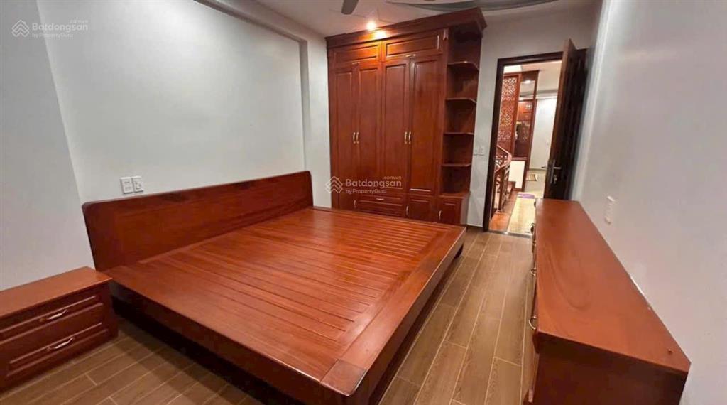 Siêu phẩm đồng kỵ, mua nhà tặng nội thất