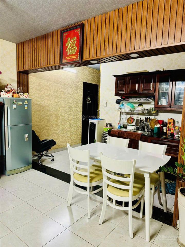 Chủ nhà cho thuê chung cư 312 lạc long quân, căn góc thoáng 2pn, 10tr/th q11 hcm