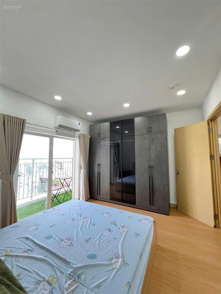 Chủ nhà cho thuê chung cư 312 lạc long quân, căn góc thoáng 2pn, 10tr/th q11 hcm