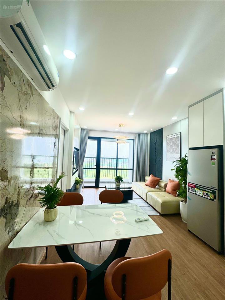 Chính chủ gửi bán căn hộ 2pn hướng nam giá siêu tốt chỉ 4,7 tỷ, nhà full nội thất  e 0889 053 ***