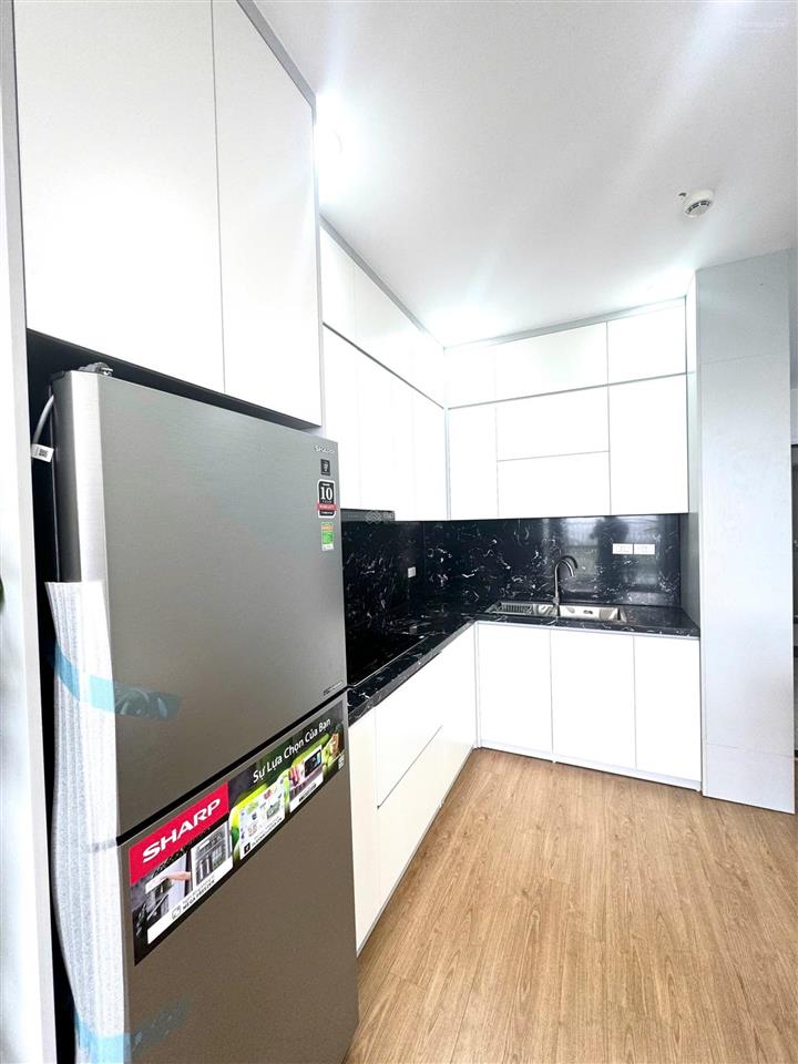 Chính chủ gửi bán căn hộ 2pn hướng nam giá siêu tốt chỉ 4,7 tỷ, nhà full nội thất  e 0889 053 ***