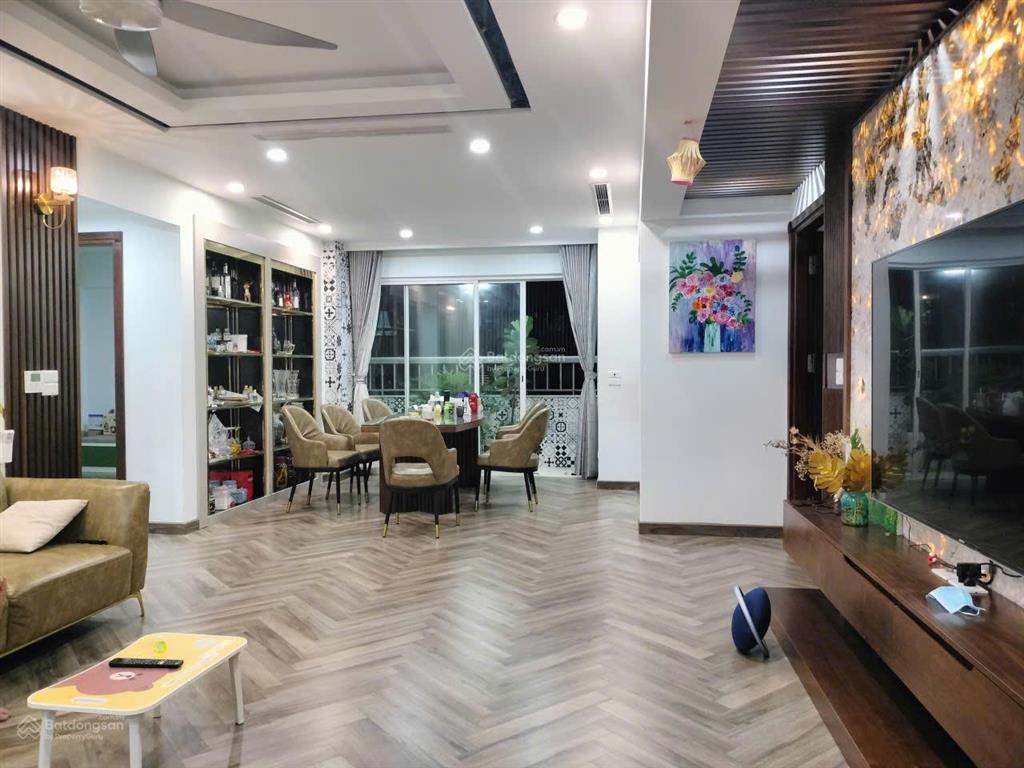 Bán căn hộ tòa trung yên 1. dt 121m 3pn 2wc, giá bán 9 tỷ