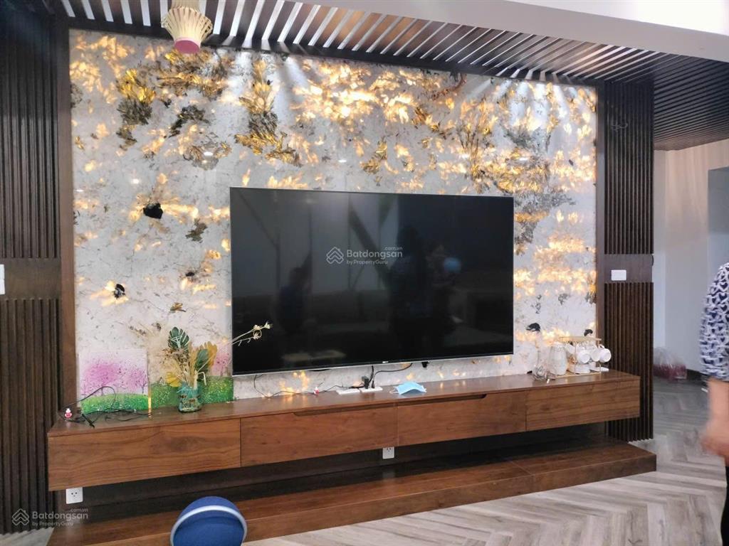 Bán căn hộ tòa trung yên 1. dt 121m 3pn 2wc, giá bán 9 tỷ
