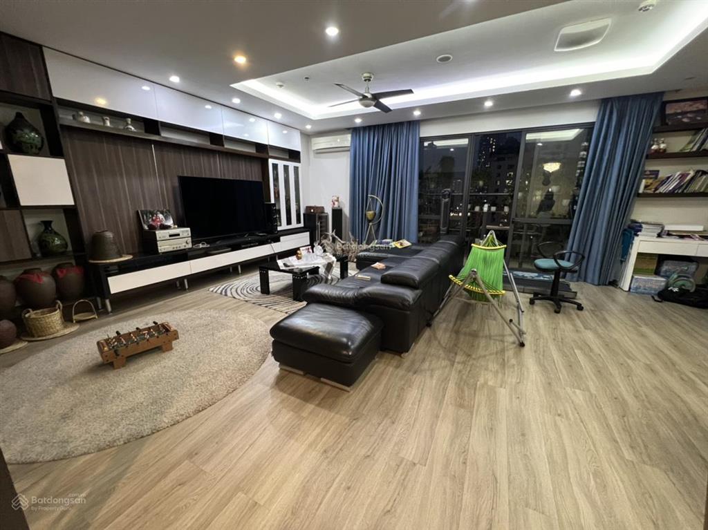 Bán căn hộ toà ct45 dương đình nghệ. dt 108m2 3pn 2wc. giá 7,5 tỷ có tl