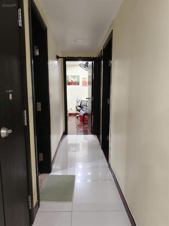 Bán căn hộ tòa chelsea park  trung kính. dt 129m2 căn góc 3pn 2wc. giá 11,8 tỷ