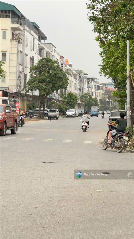 Bán nhà mặt phố ngô quyền hà đông, giá siêu rẻ, chỉ nhỉnh 200tr/m thôi. siêu đầu tư.