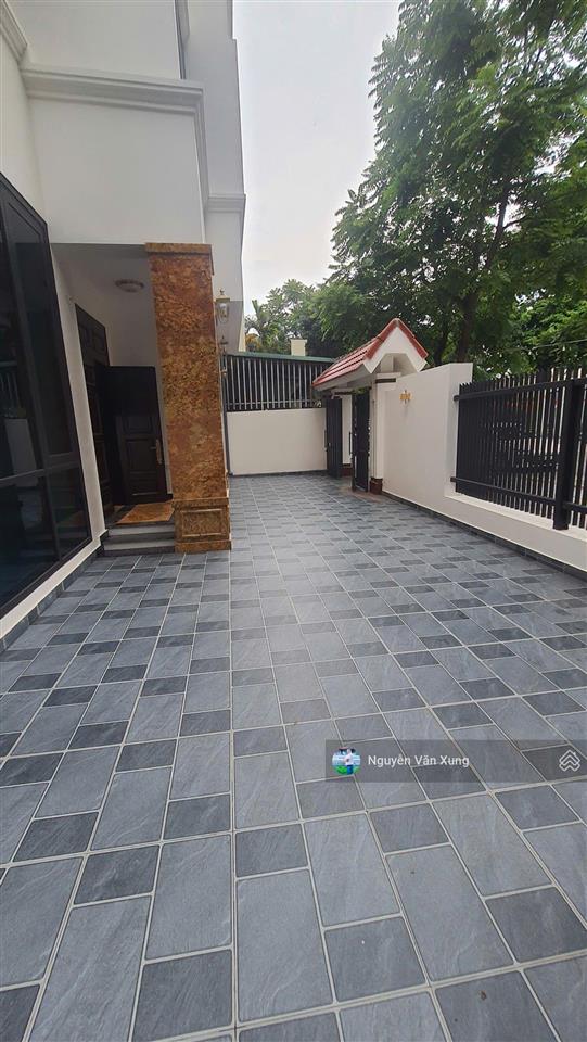 Cho thuê biệt thự kđt văn phú, 270m2, mt 15m, giá hời khu vực