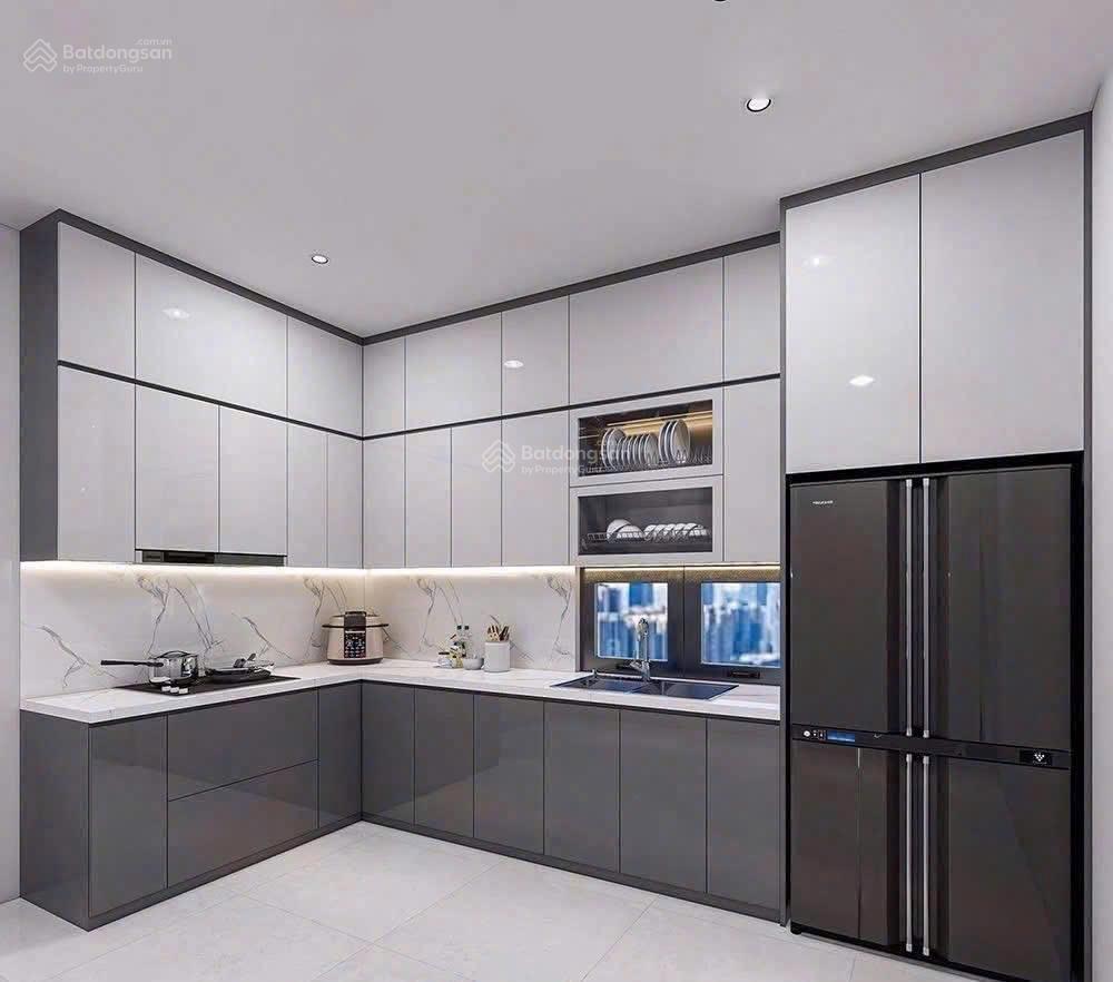 Bán nhà 2 tầng, gần cầu hoà xuân, đối lưng nguyễn phước lan  vào ở ngay...