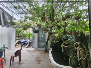 Nhà nở hậu 6.1m, 102m2 2t 3pn, sân vườn  nguyễn xiển đường 7m ô tô vào nhà trường thạnh q9