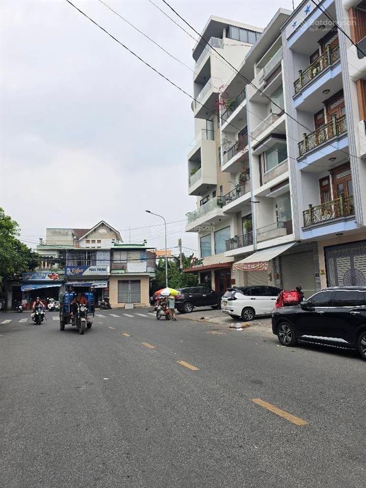 Nhà bán mặt tiền hoa bằng 95m2 4 tầng ngang 4,5x20 hai mặt tiền trước sau ngay trường học tân bình