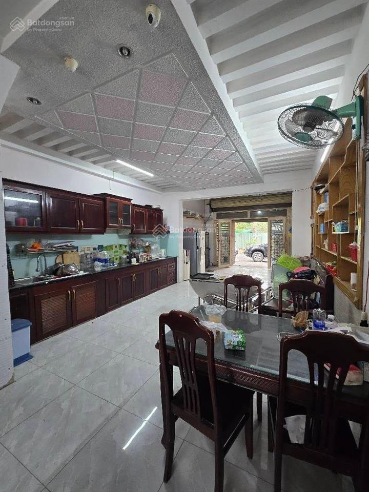 Nhà bán mặt tiền hoa bằng 95m2 4 tầng ngang 4,5x20 hai mặt tiền trước sau ngay trường học tân bình