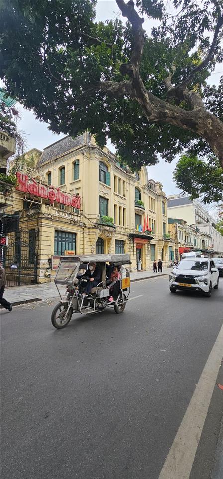 Cho thuê nhà mặt phố nguyễn chí thanh, đống đa mặt tiền 7m x 120m2 x 2 tầng alo 0333 888 ***