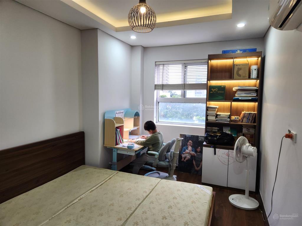 Bán chcc south building đường trần thủ độ. dt 77m2 2pn 2wc căn góc view biệt thự