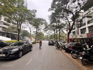 Hơn 20 tỷ  liền kề 83m 5 tầng vỉa hè ô tô tránh kinh doanh văn quán