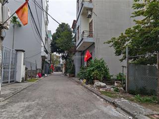 Bán đất giang biên, long biên75m2 16,5 tỷsát chợ, sát trường, ở sướng