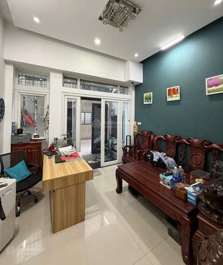 Bán nhà đường nguyễn hữu tiến tây thạnh tân phú đường 5m xe hơi vào nhà