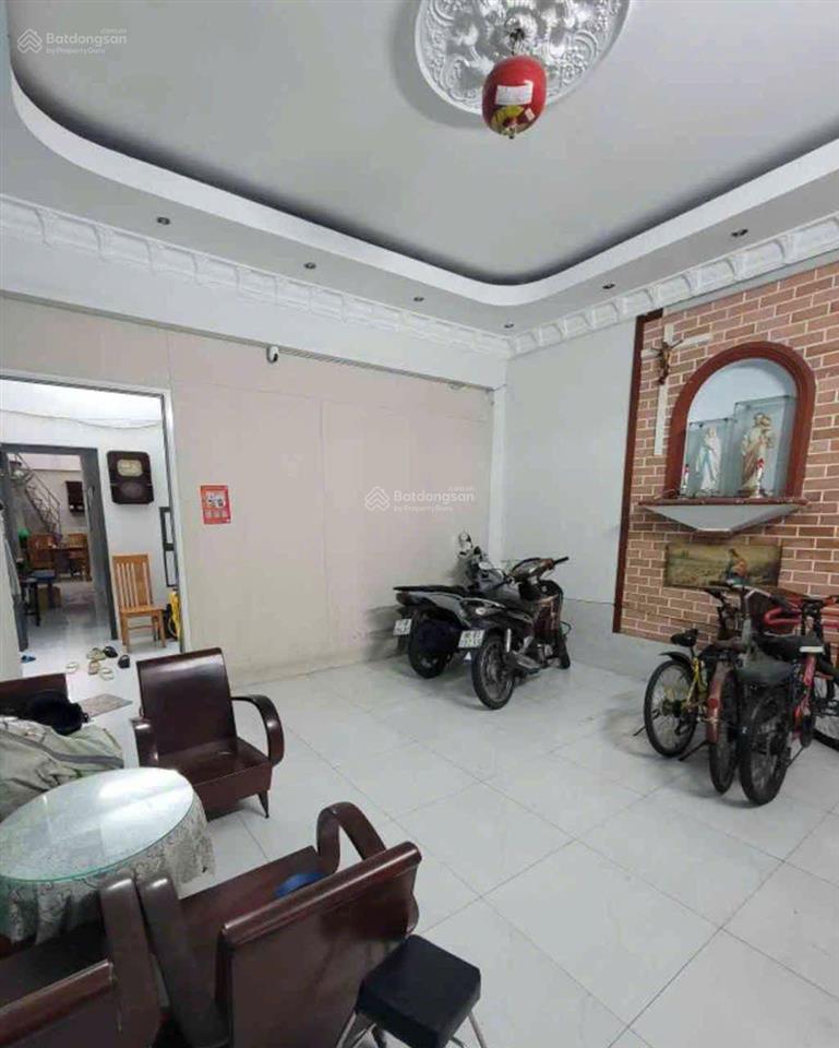 Mặt tiền kinh doanh ngay chợ nghĩa phát buôn bán ngày đêm giáp q10