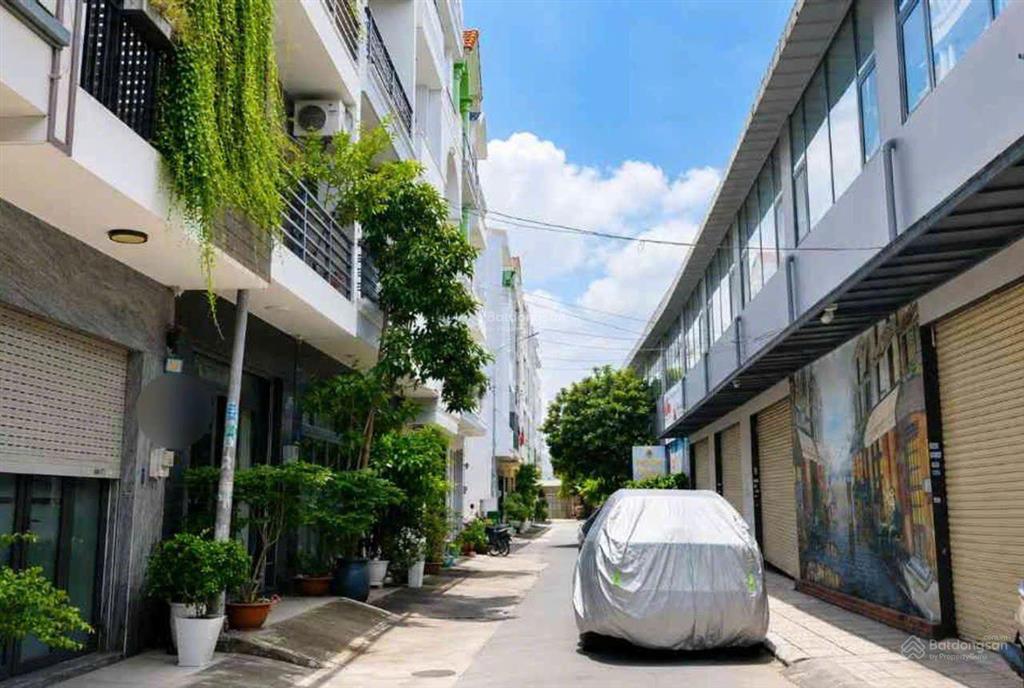 Nhà nguyễn hữu dật, khu phan lô đồng bộ tây thạnh, đường 6m xe tải thông