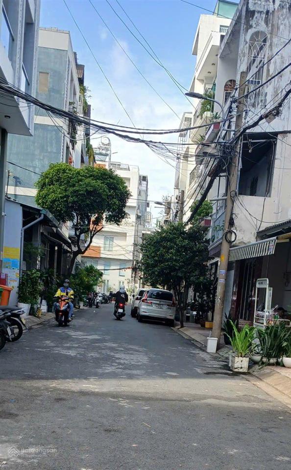 Nhà đẹp 3 tầng đường 5m xe tải thông ngay đh công thương q tân phú.