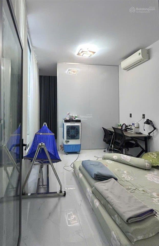 Nhà phố trung tâm bảy hiền tân bình ngang 4,4m xe tải thông. gia nhỉnh 8 tỉ xíu thuong luong chủ