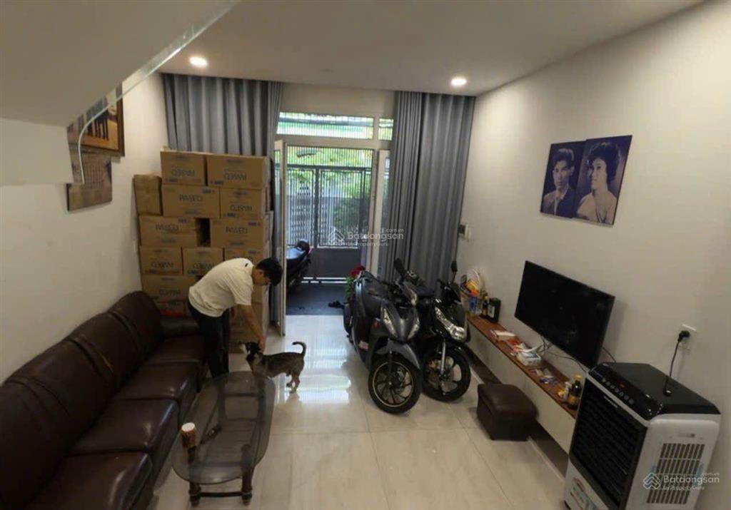 Đường 5m nhà 2 tầng gần chợ sơn kỳ ngay aeon tân phú.