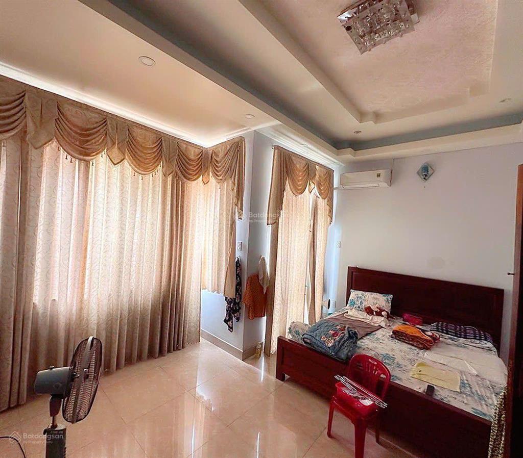 Nhà 5 tầng ô tô thông lý tuệ lê liễu tân sơn nhì tân phú.