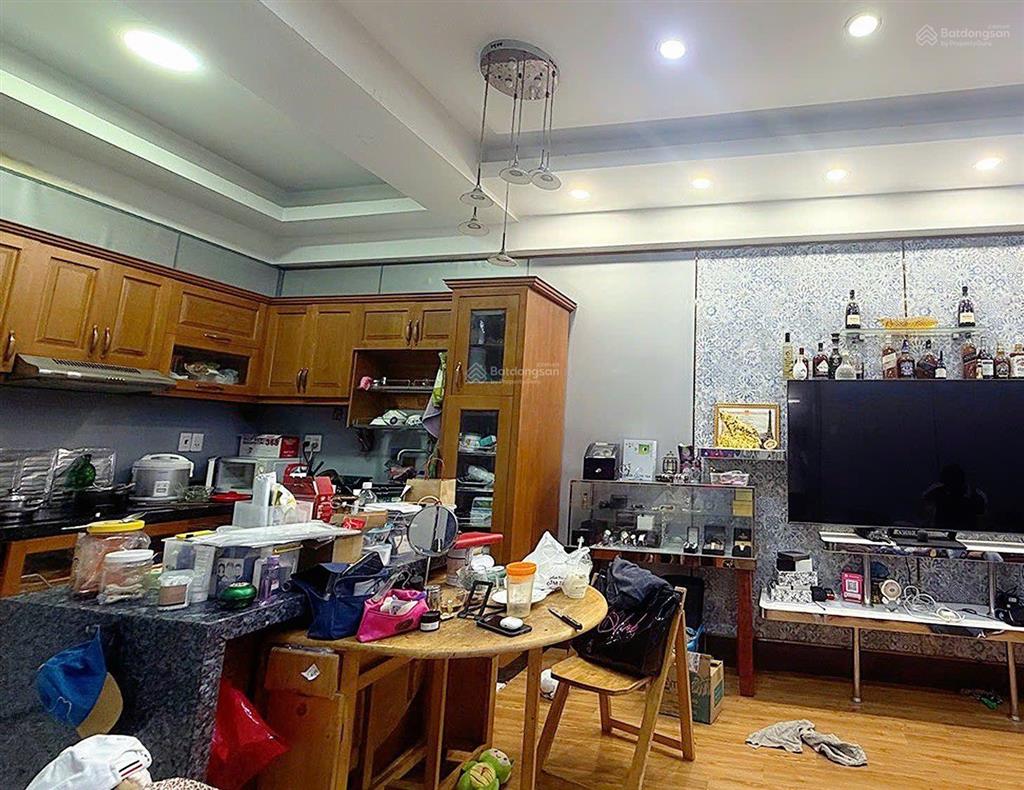 Căn hộ chung cư thuận việt  đường lý thường kiệt  q11 giáp q10  tầng 3  dt 104 m2.