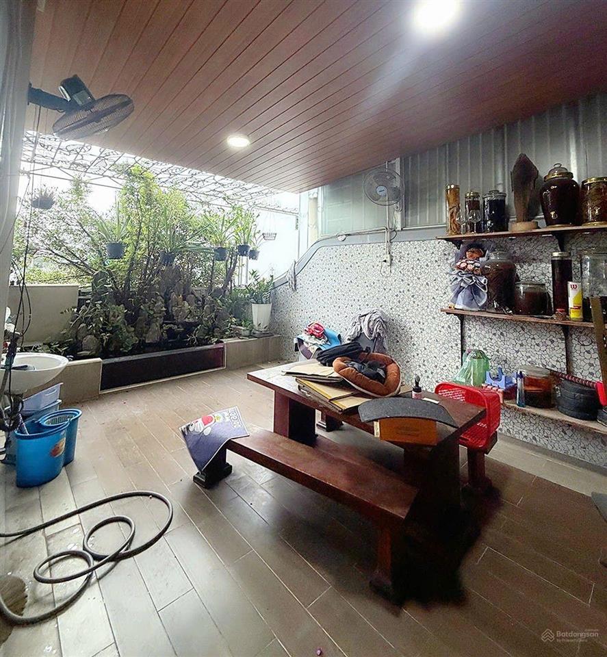 Căn hộ chung cư thuận việt  đường lý thường kiệt  q11 giáp q10  tầng 3  dt 104 m2.